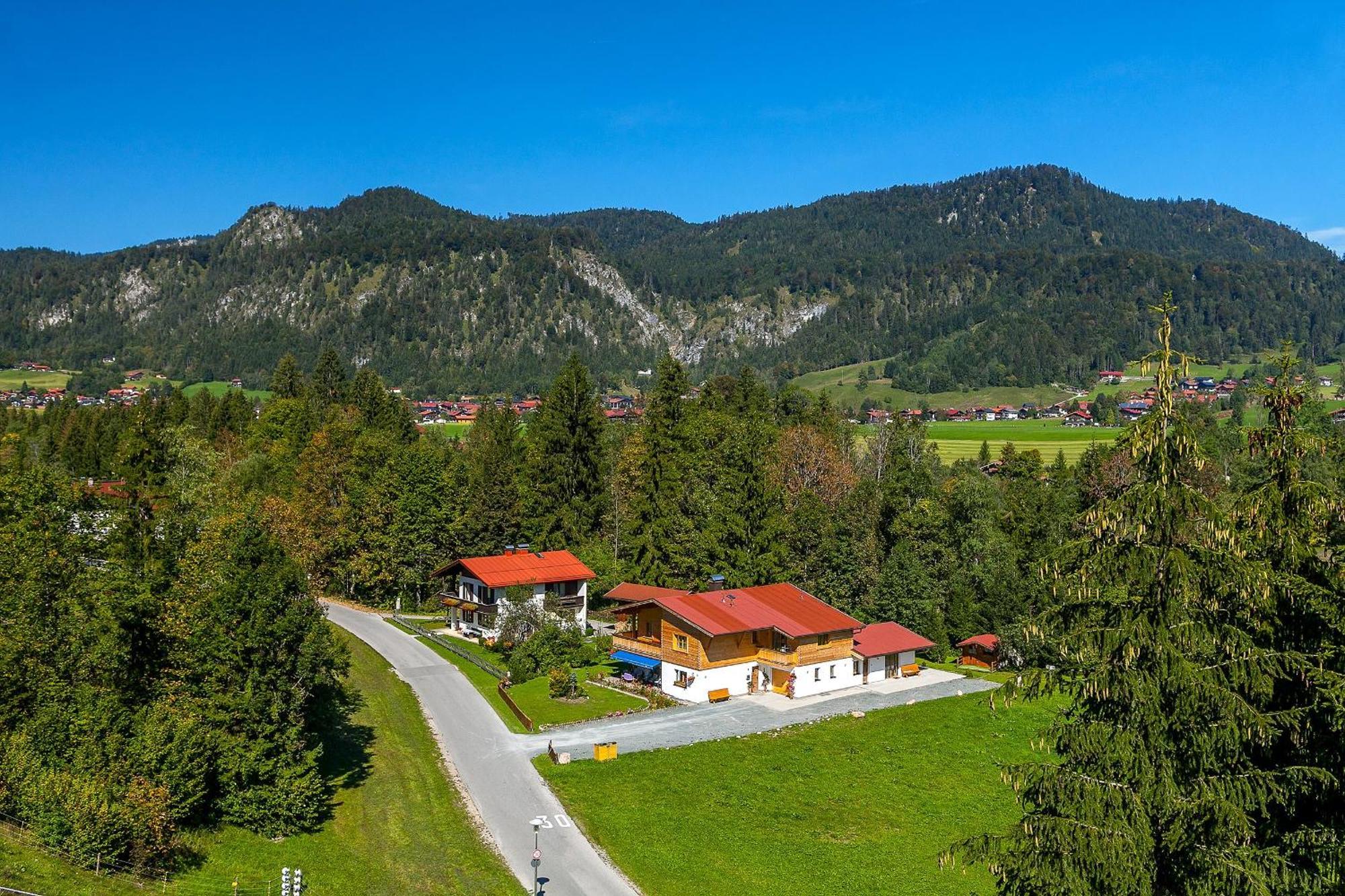 Ferienwohnungen Van Hees Reit im Winkl Exterior photo